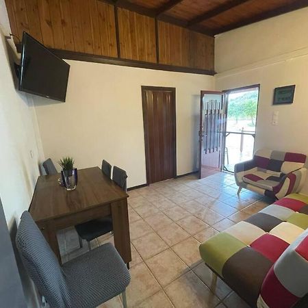 Philip & Vivian'S House Βίλα Βιγκλάφια Εξωτερικό φωτογραφία